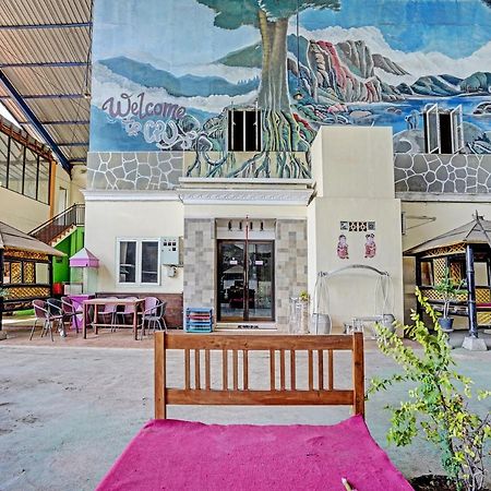 Oyo 90943 Mochi 88 Homestay Probolinggo Exterior photo